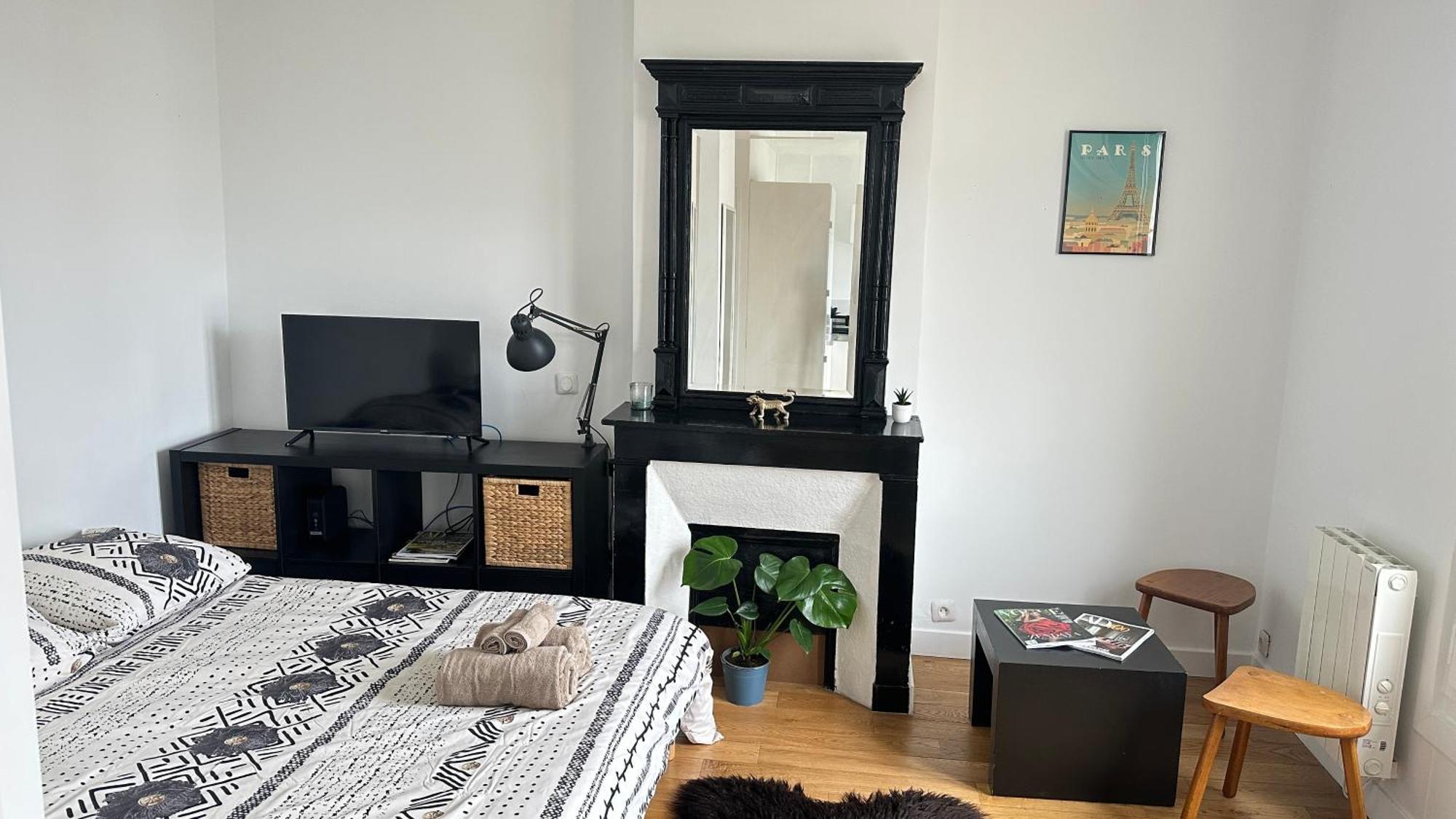 Charmant Studio Au Coeur Du 18E Apartment Париж Екстериор снимка