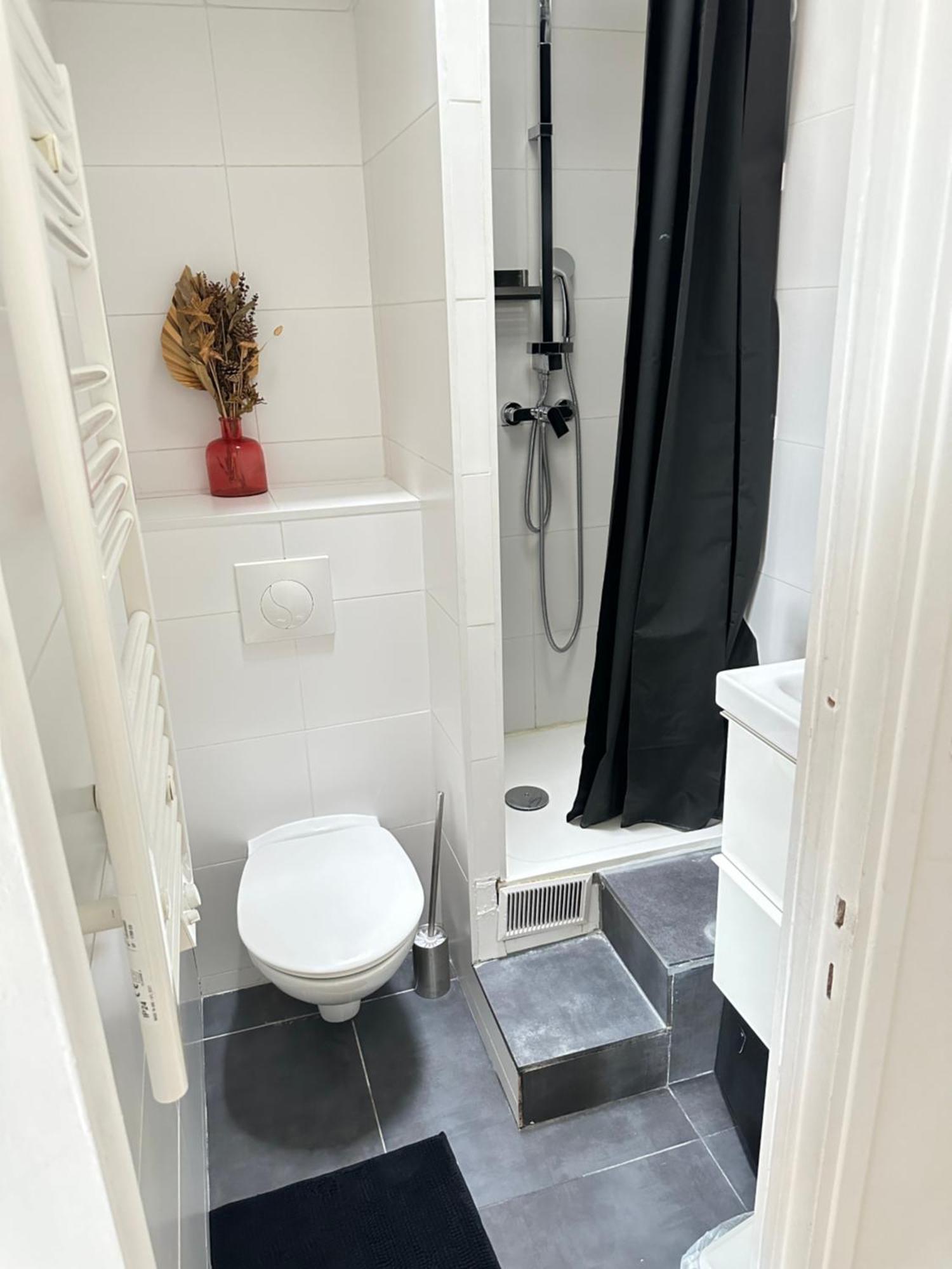 Charmant Studio Au Coeur Du 18E Apartment Париж Екстериор снимка