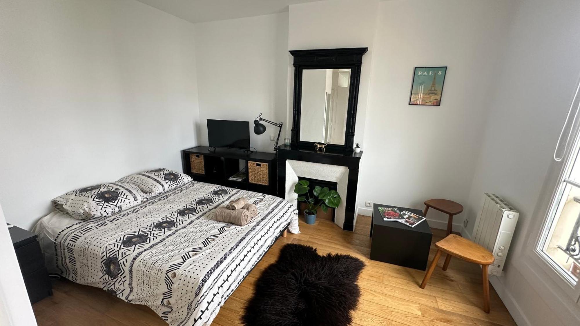 Charmant Studio Au Coeur Du 18E Apartment Париж Екстериор снимка