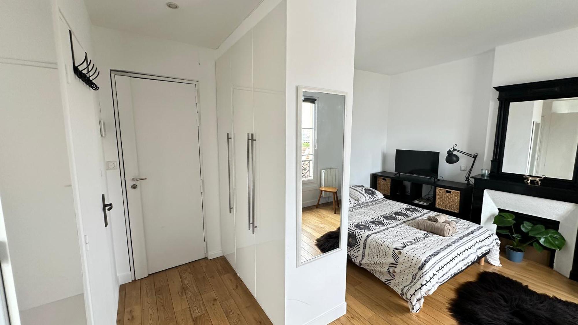 Charmant Studio Au Coeur Du 18E Apartment Париж Екстериор снимка